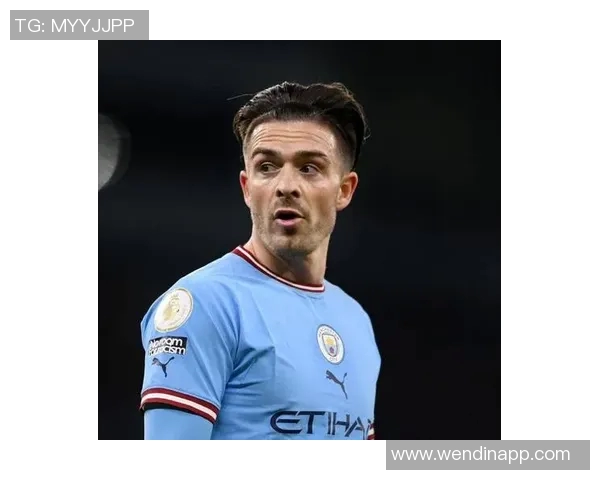 哈兰德社媒晒球鞋照展现幽默一面却依旧保持严肃风格